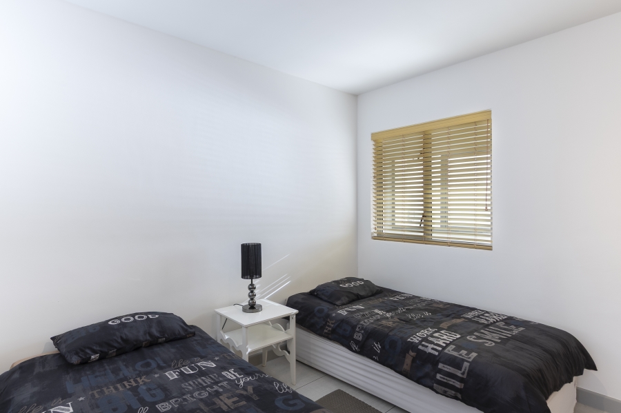 To Let 2 Bedroom Property for Rent in Strand North Western Cape